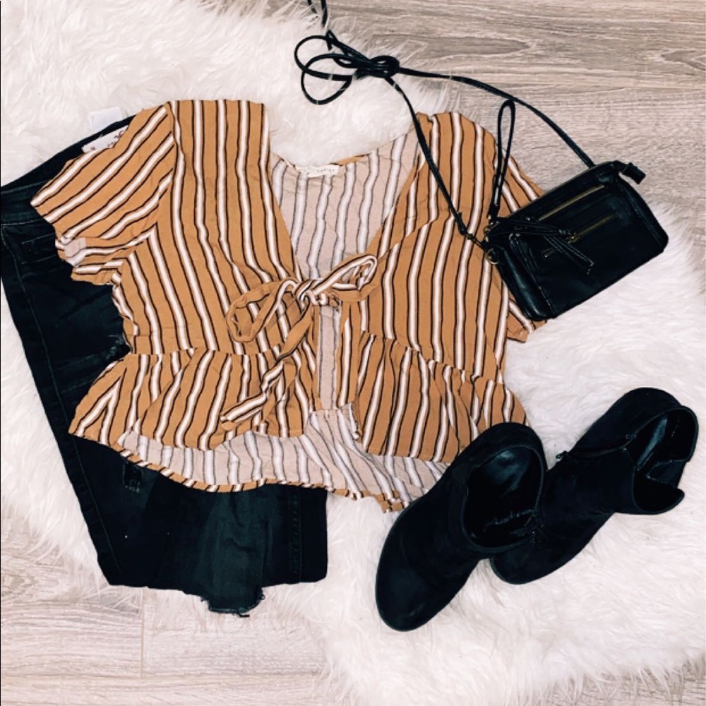 Striped flowy shirt!!